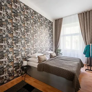 - Karlin Apartament