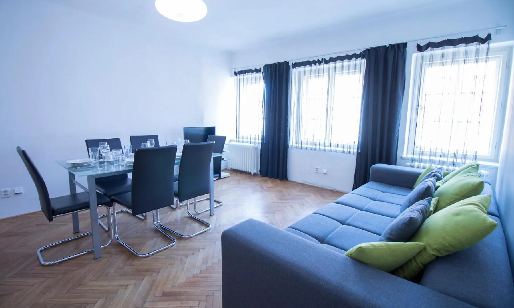 Apartments Old Town Square 27 Prague 0*,  Czech Republic